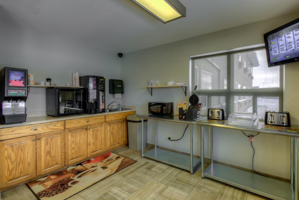 Econo Lodge Regina Ngoại thất bức ảnh