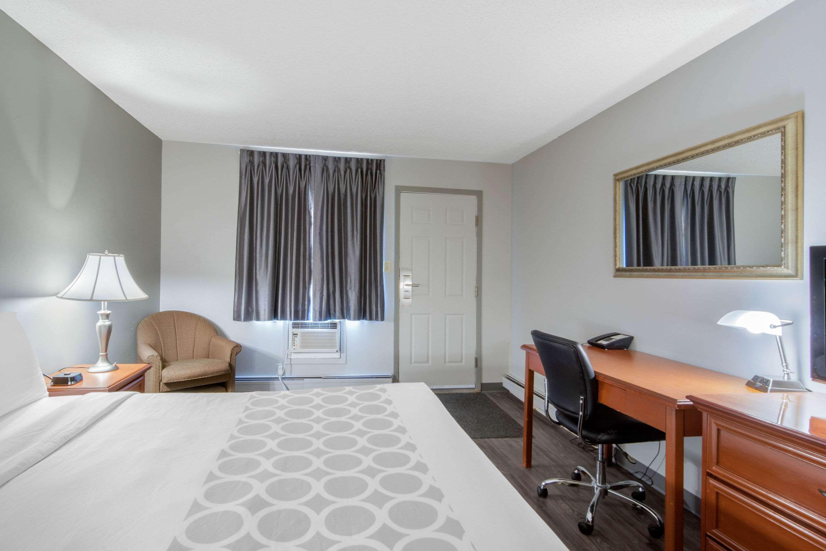 Econo Lodge Regina Ngoại thất bức ảnh